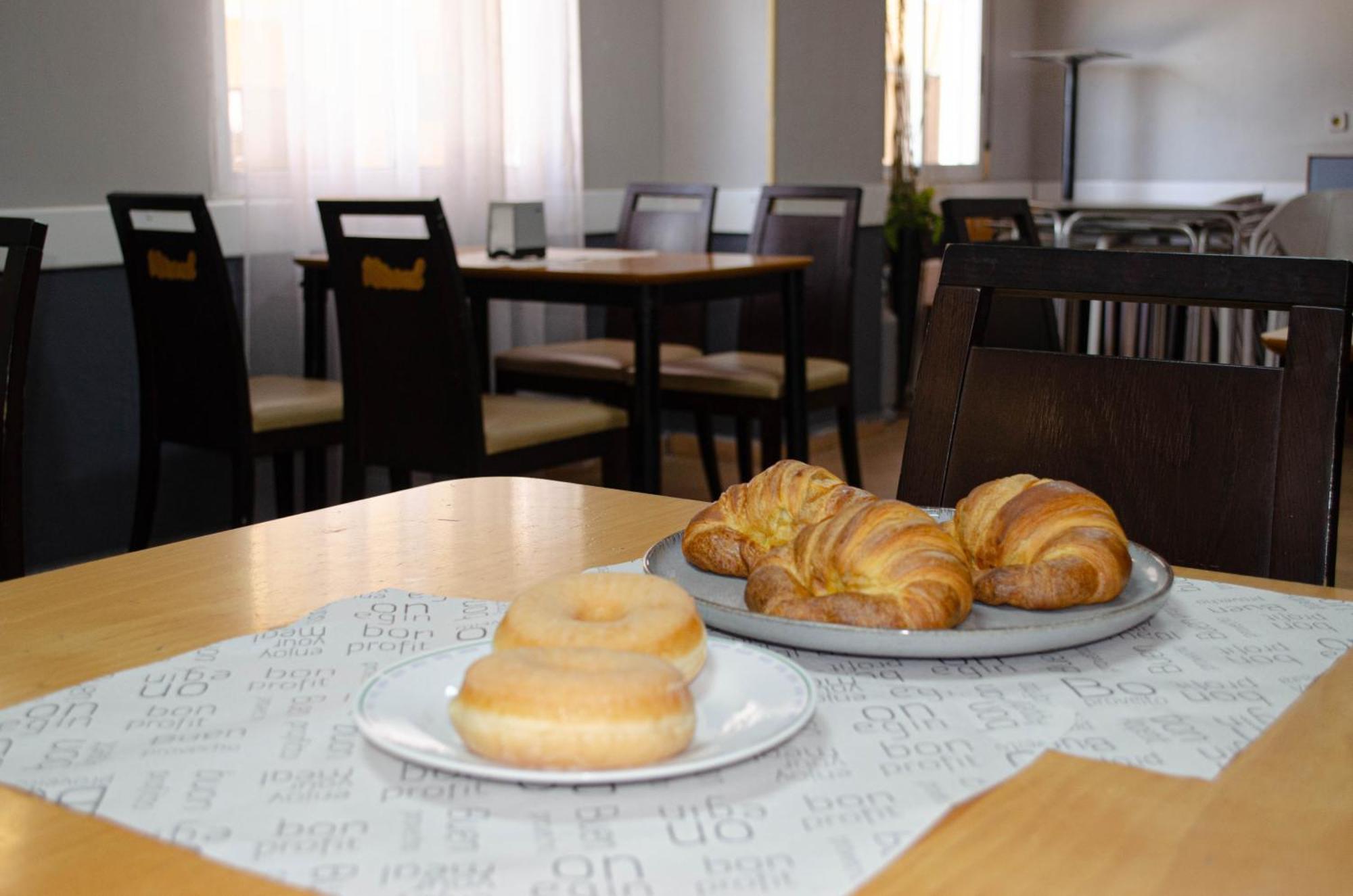 Hostal Gran Via Levante Torrevieja Eksteriør billede