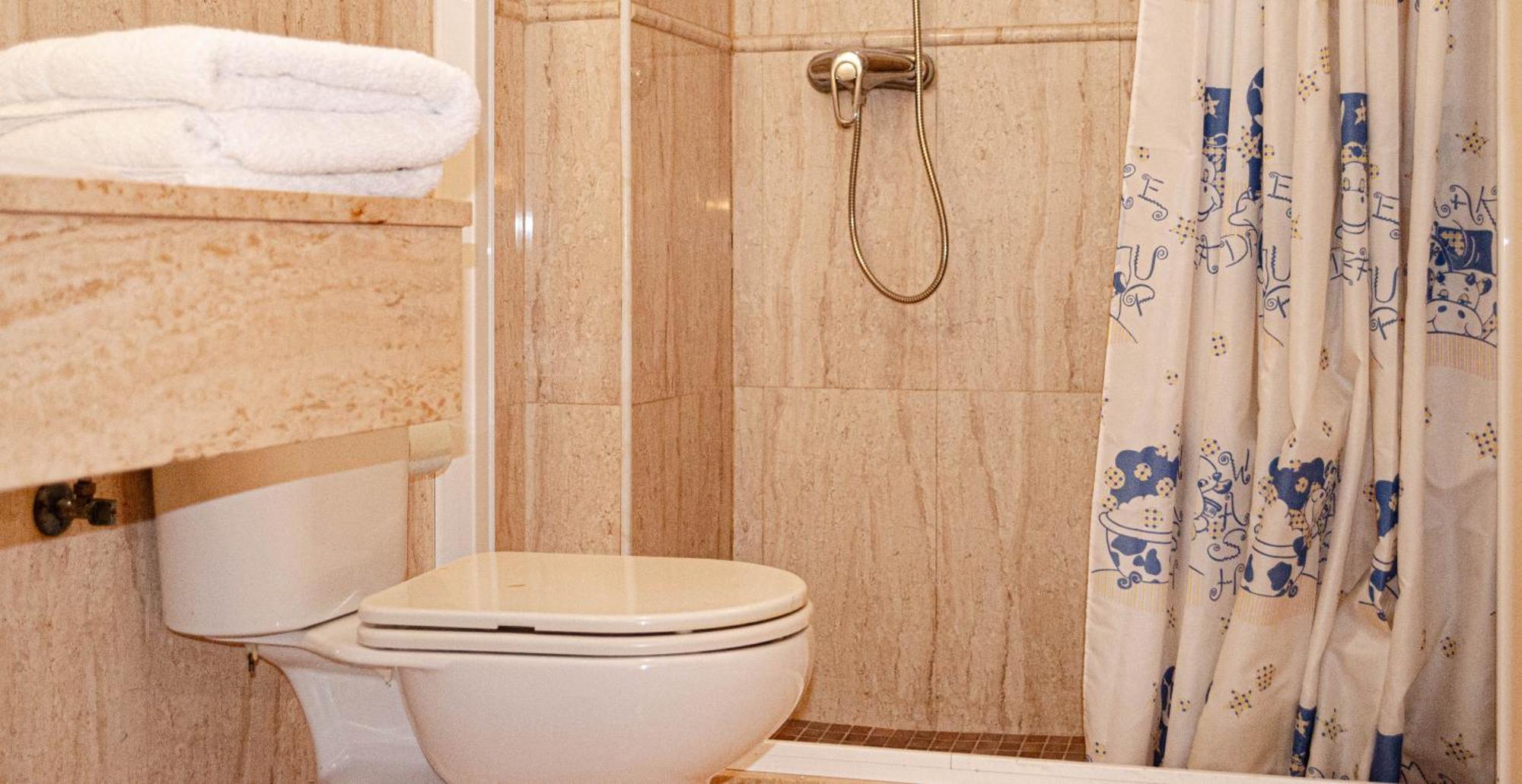 Hostal Gran Via Levante Torrevieja Eksteriør billede