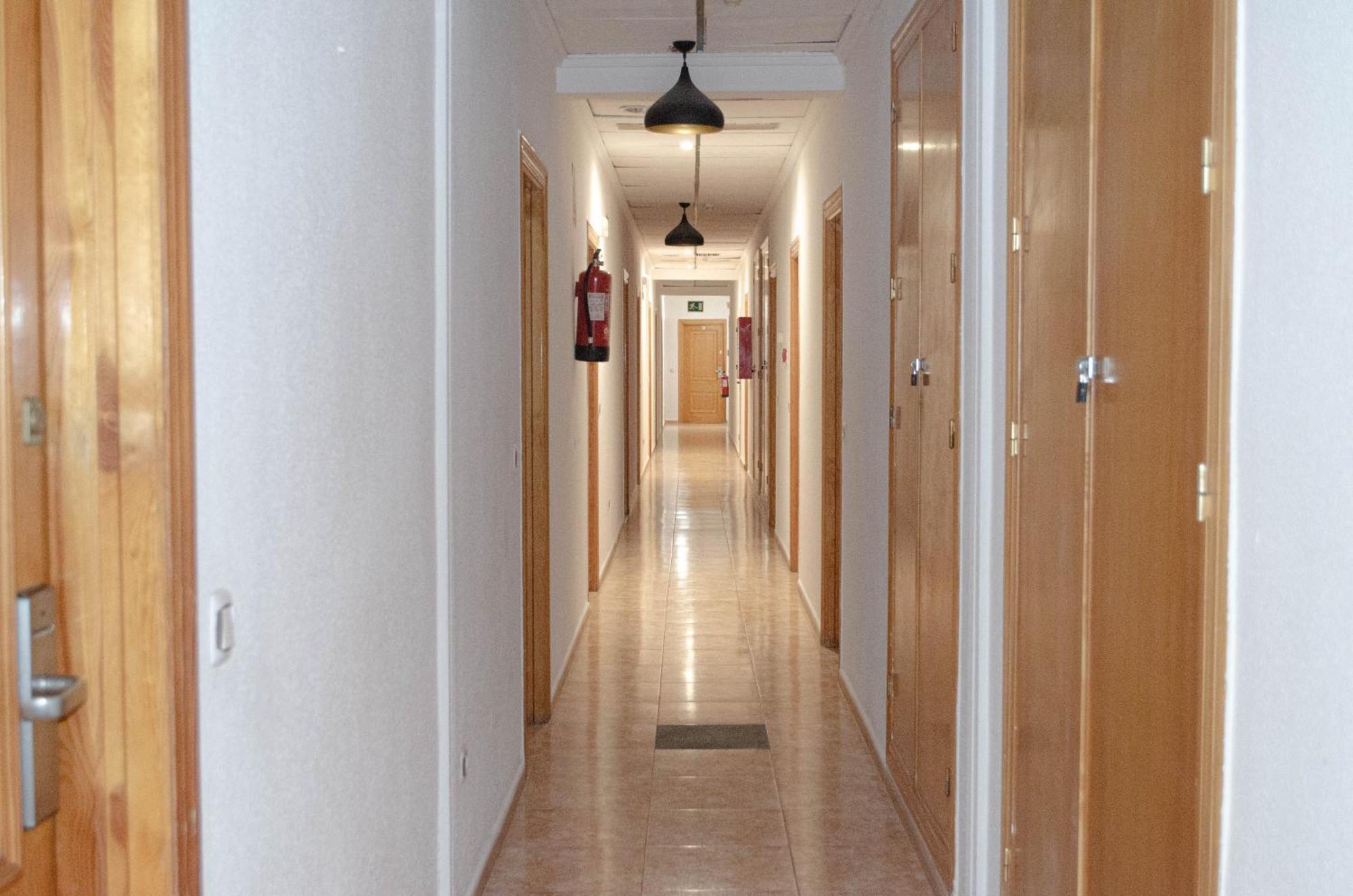 Hostal Gran Via Levante Torrevieja Eksteriør billede
