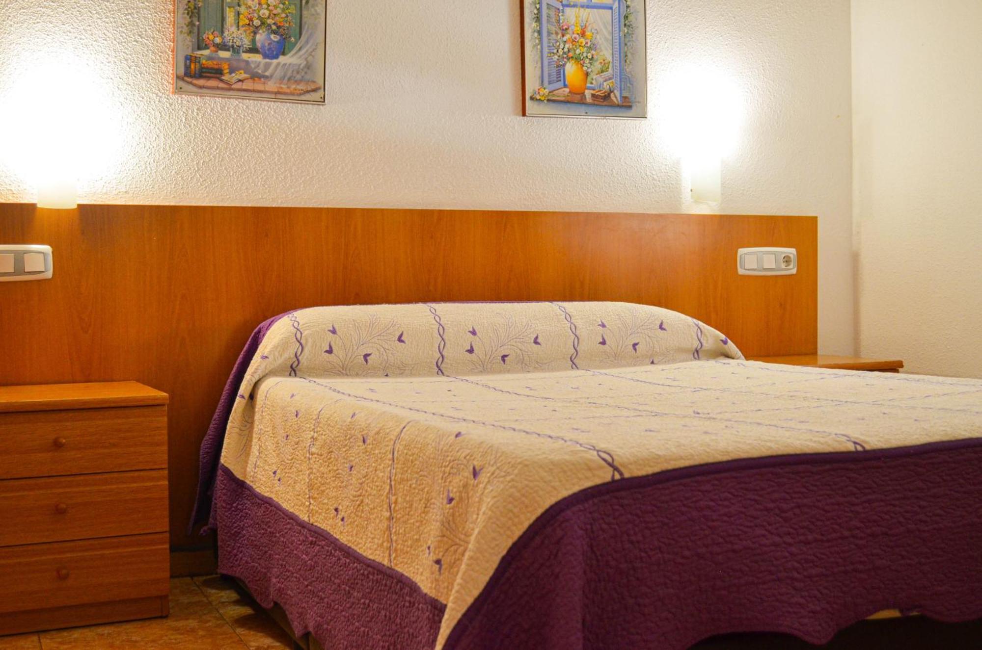 Hostal Gran Via Levante Torrevieja Eksteriør billede